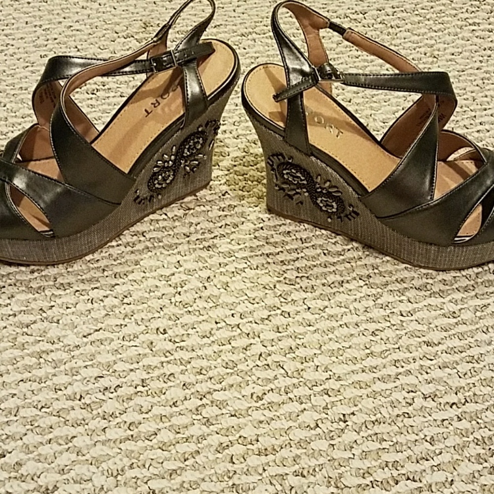 Wedges - Picture 2 of 5